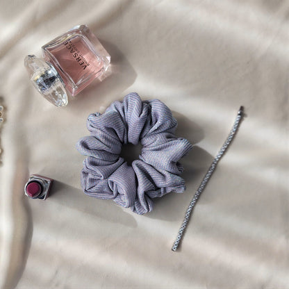 Moonlight Elegance – A Shimmering Touch