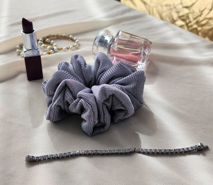 Moonlight Elegance – A Shimmering Touch