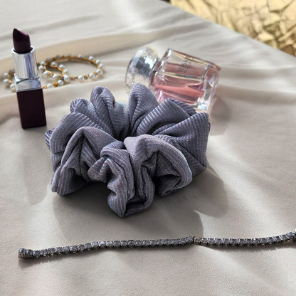 Moonlight Elegance – A Shimmering Touch