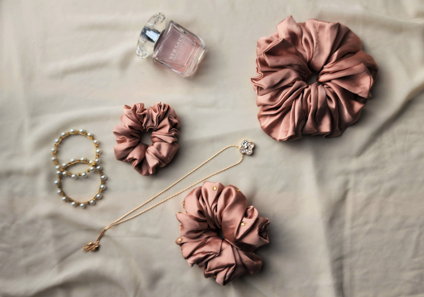 Champagne Luxe – Silk Scrunchie